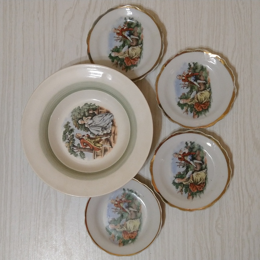 Vintage 1940's Home Laughlin Occupied Japan Small Bowl with Mini Saucers